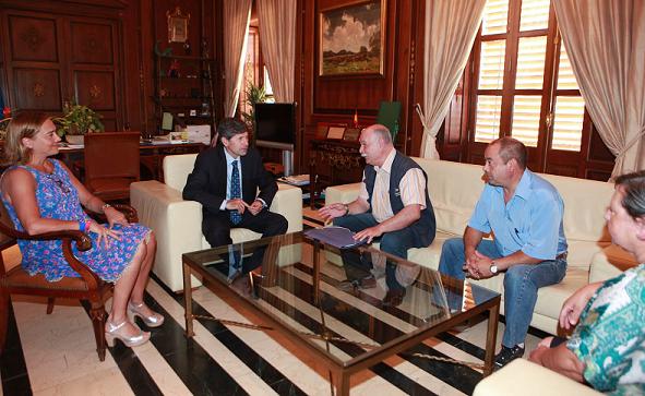 Reunión de con el Alcalde y Vicealcaldesa